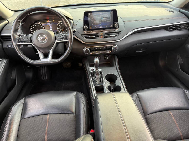 2021 Nissan Altima 2.5 SR