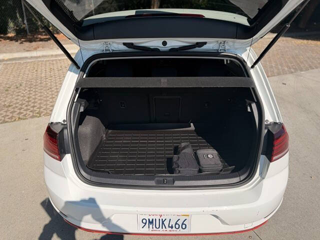 2019 Volkswagen e-Golf SE