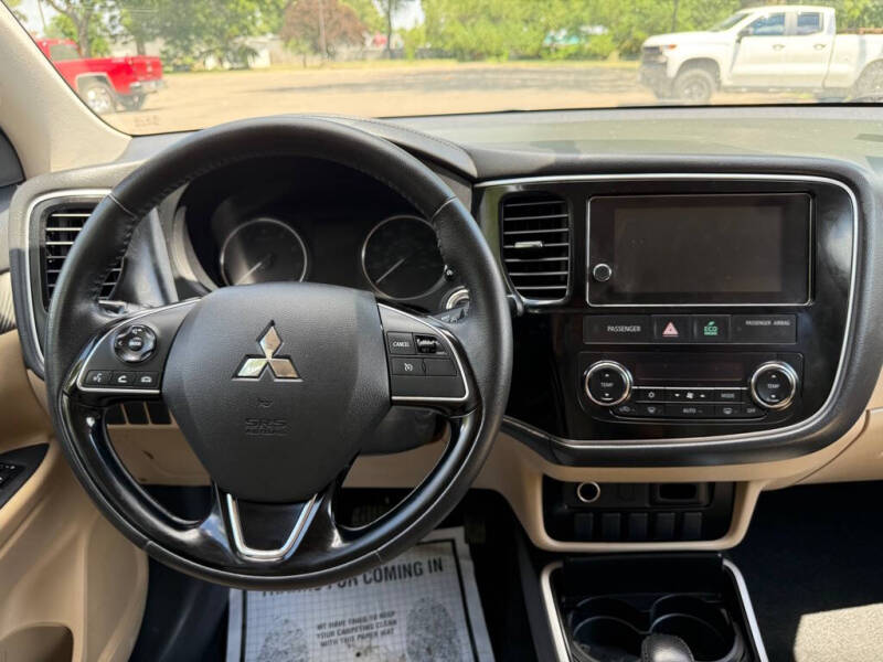 2017 Mitsubishi Outlander SE