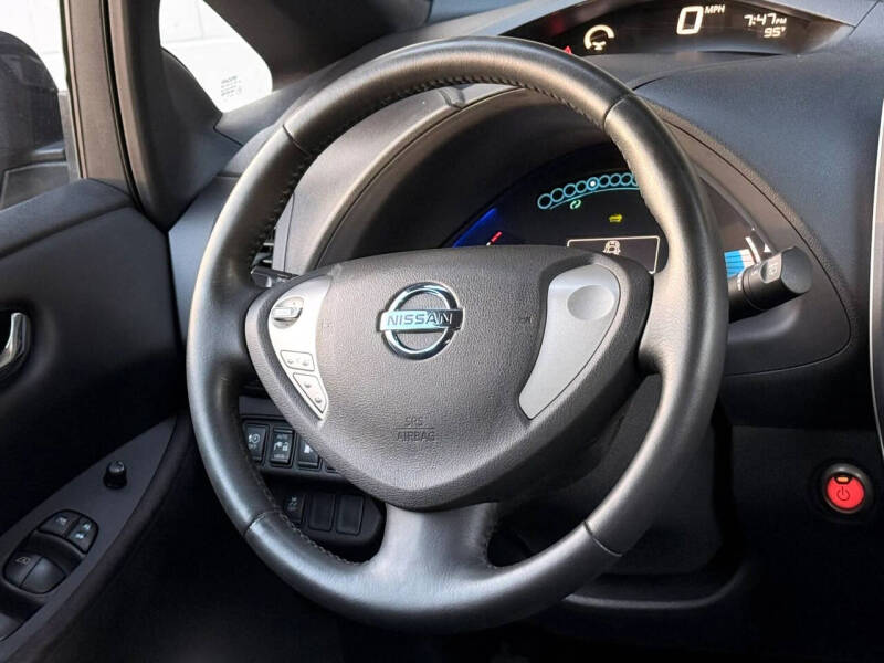 2013 Nissan LEAF