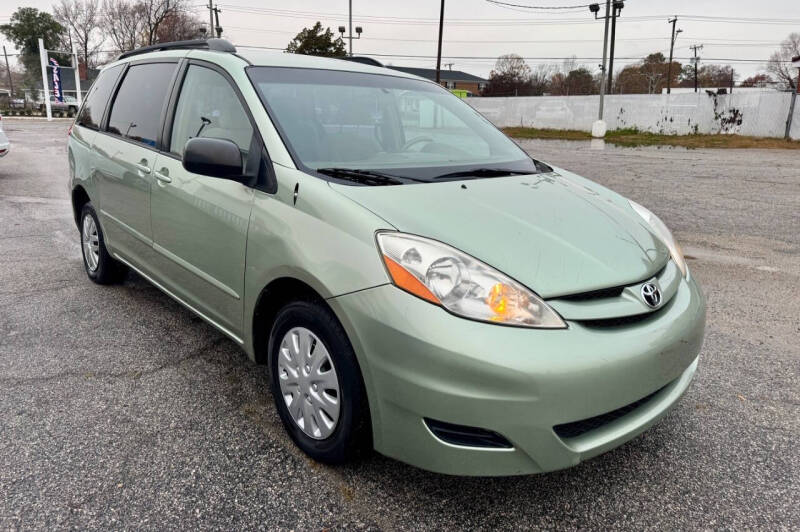 2008 Toyota Sienna CE 7-Passenger