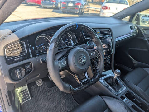 2016 Volkswagen Golf R 4Motion