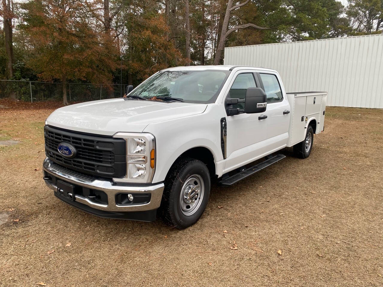 2024 Ford F-350 Super Duty XL 4x2 4dr Crew Cab 8 ft. LB SRW Pickup 