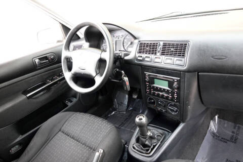 2005 Volkswagen Golf GL