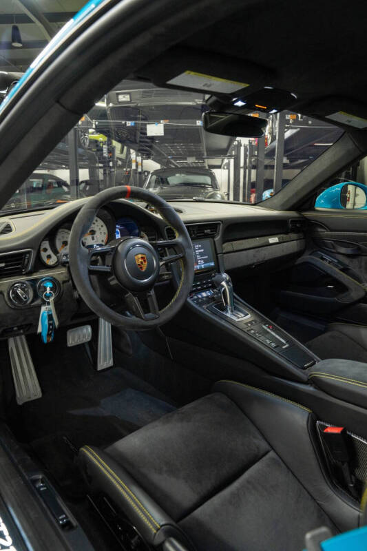 2018 Porsche 911 GT2 RS