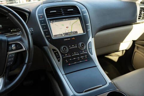 2020 Lincoln Nautilus Standard