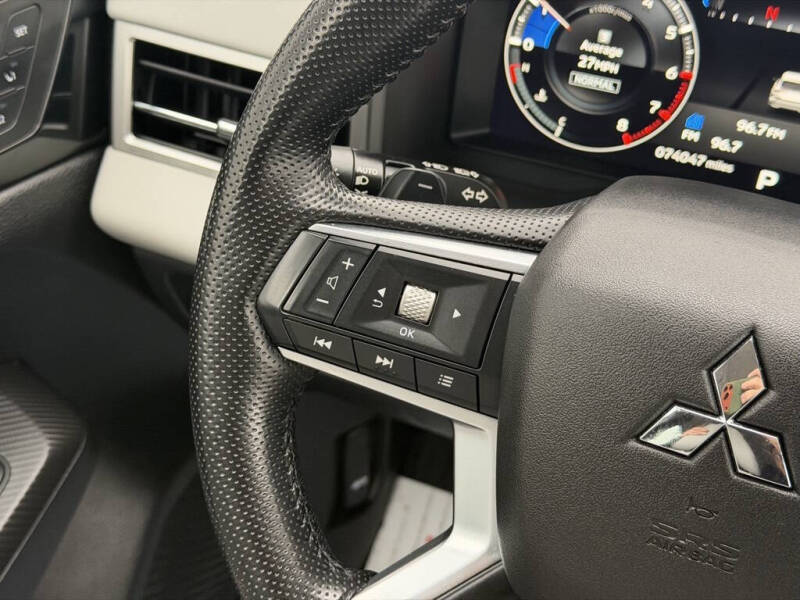 2022 Mitsubishi Outlander SEL