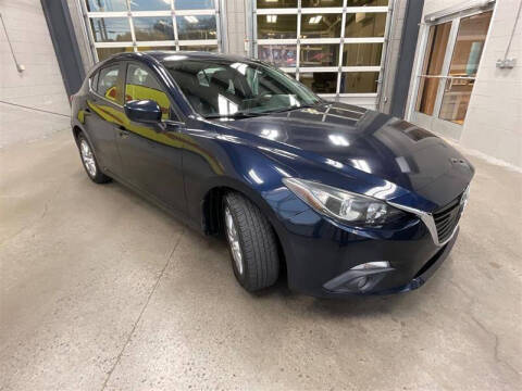 2016 Mazda MAZDA3 i Grand Touring