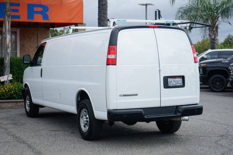 2023 Chevrolet Express 2500