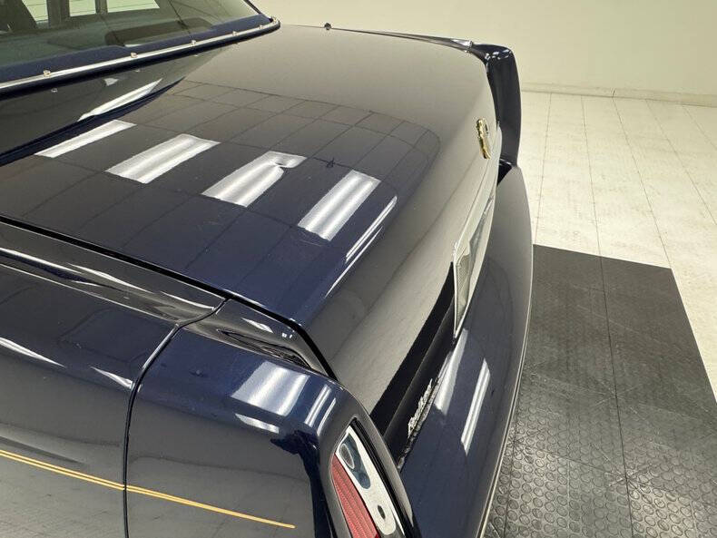 1997 Cadillac DeVille D'elegance