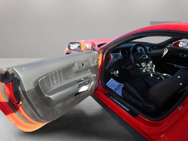 2022 Ford Mustang