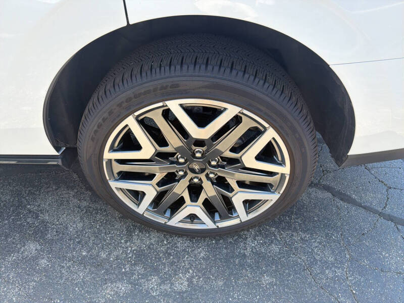 2025 Ford Expedition Platinum - Photo 16