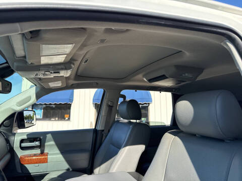 2020 Toyota Sequoia Platinum