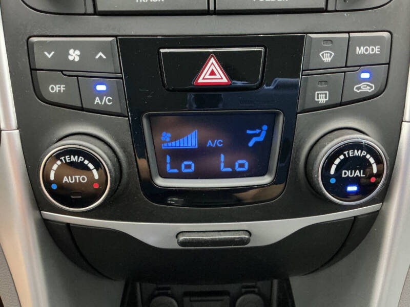 2015 Hyundai Sonata Hybrid