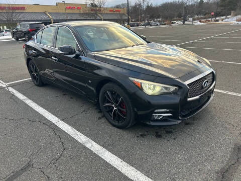 2015 Infiniti Q50 Premium