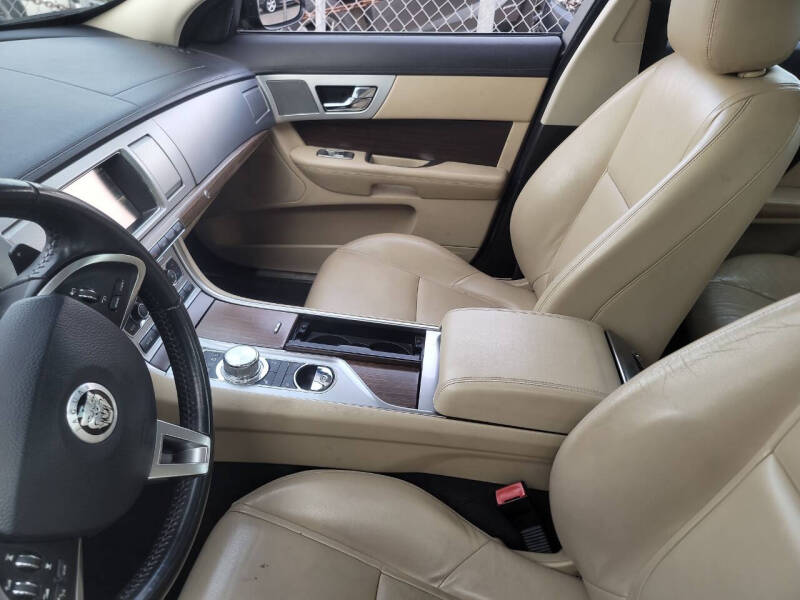 2012 Jaguar XF