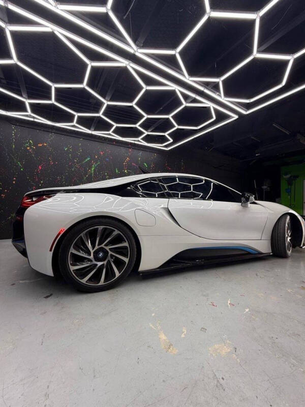 2016 BMW i8