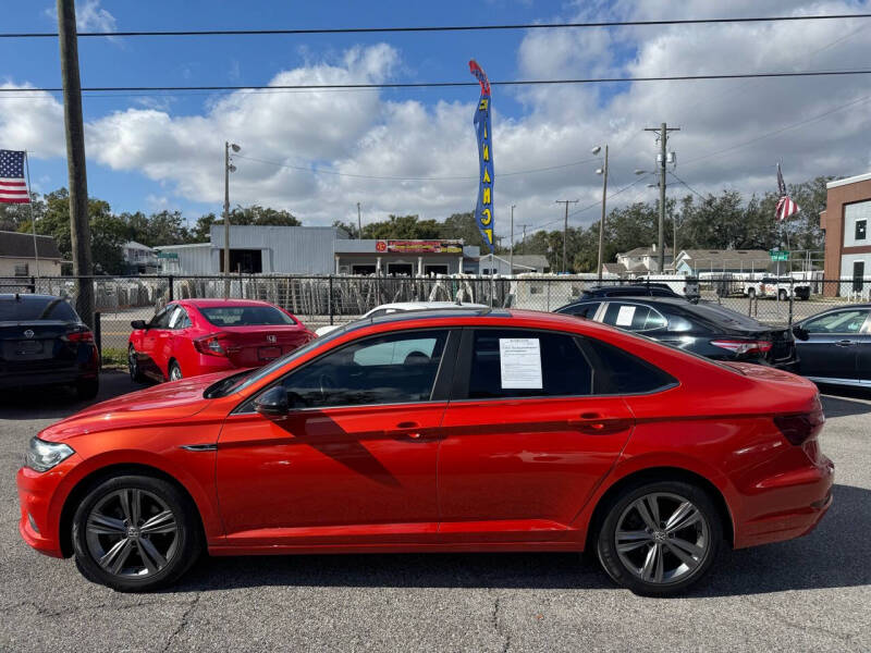 2020 Volkswagen Jetta R-Line photo 2