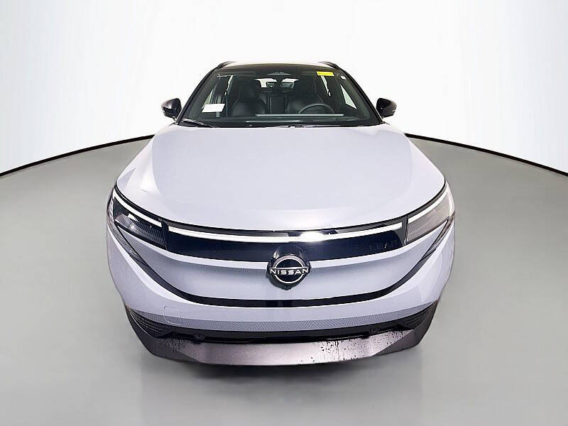 2026 Nissan LEAF Platinum+