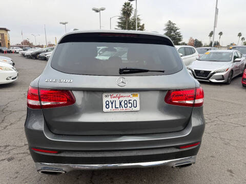 2016 Mercedes-Benz GLC GLC 300