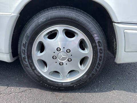 1995 Mercedes-Benz E-Class E 320