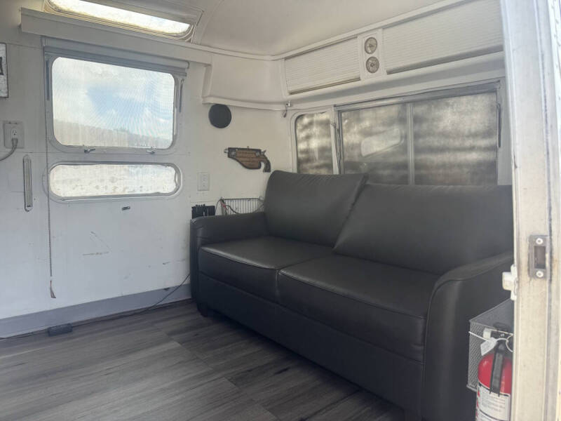 1975 Airstream Overlander
