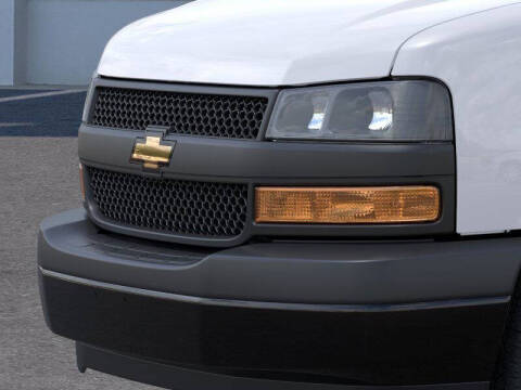 2025 Chevrolet Express 3500