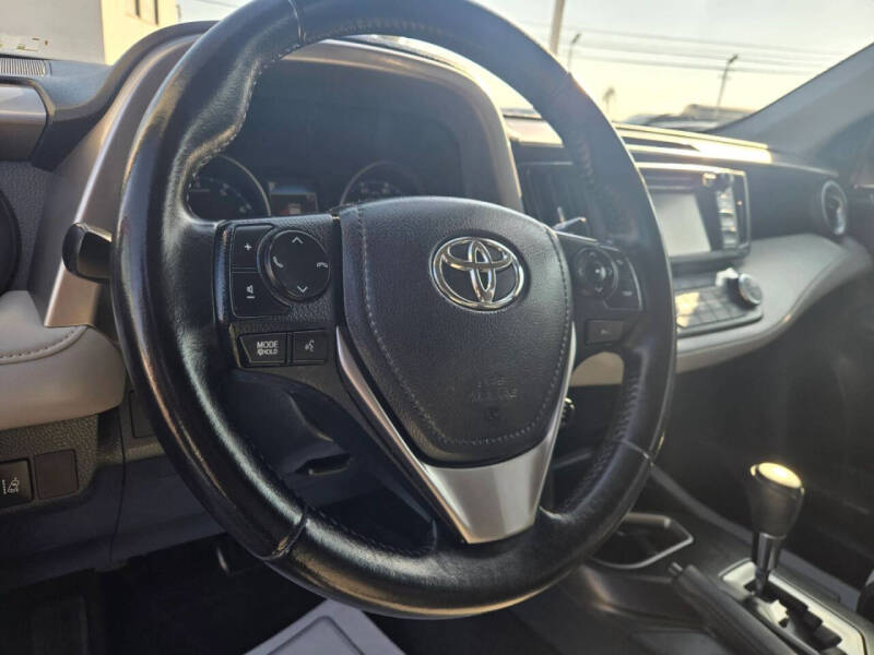 2017 Toyota RAV4 XLE