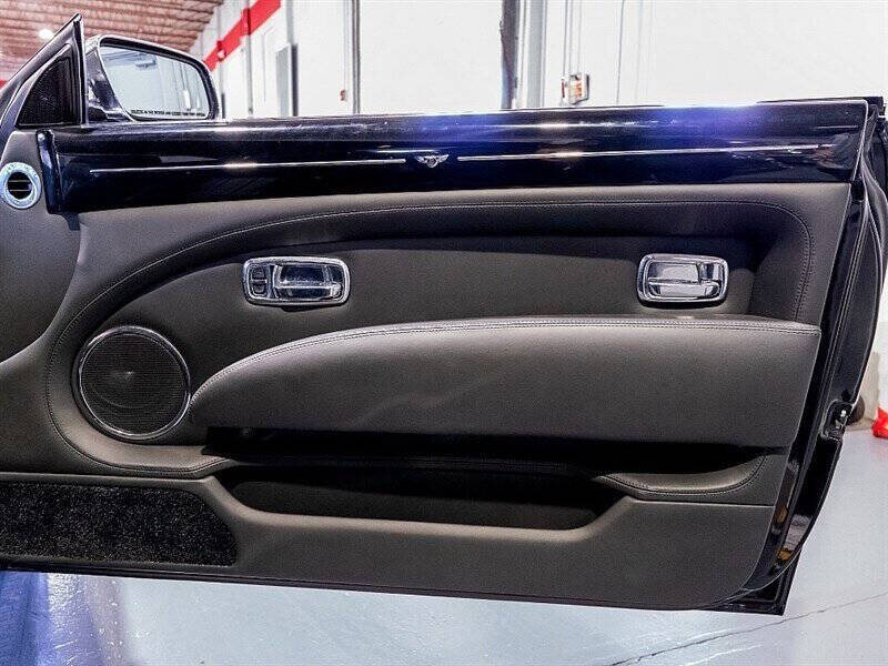 2008 Bentley Azure 43