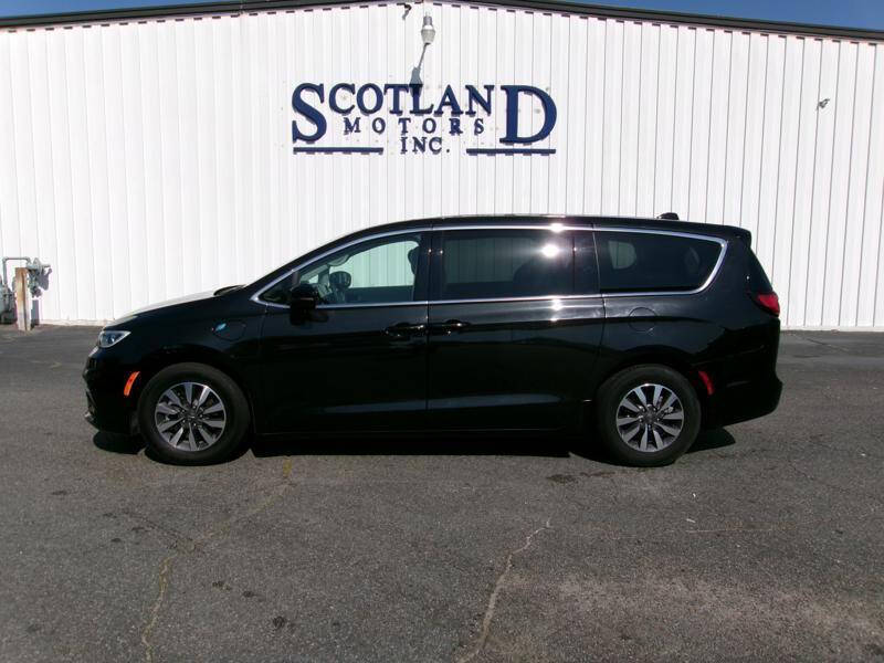 Chrysler Pacifica PlugIn Hybrid For Sale In Pinehurst, NC