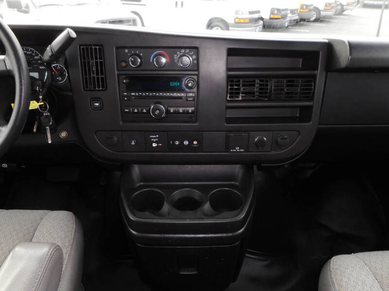 2017 Chevrolet Express LS 2500