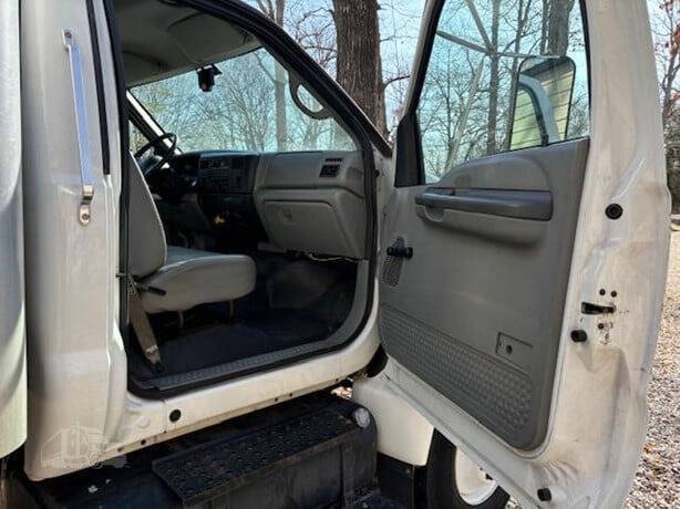 2007 Ford F-750 Super Duty