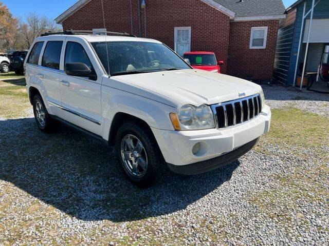 2007 Jeep Grand Cherokee for sale at RJ Cars & Trucks LLC in Clayton NC