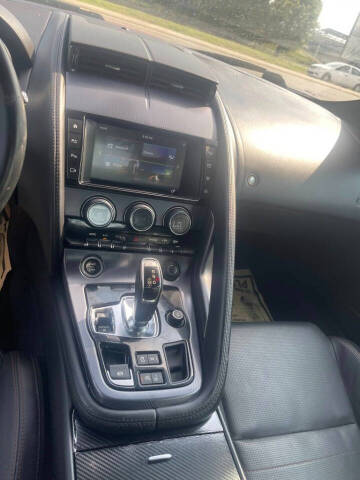 2018 Jaguar F-TYPE R-Dynamic