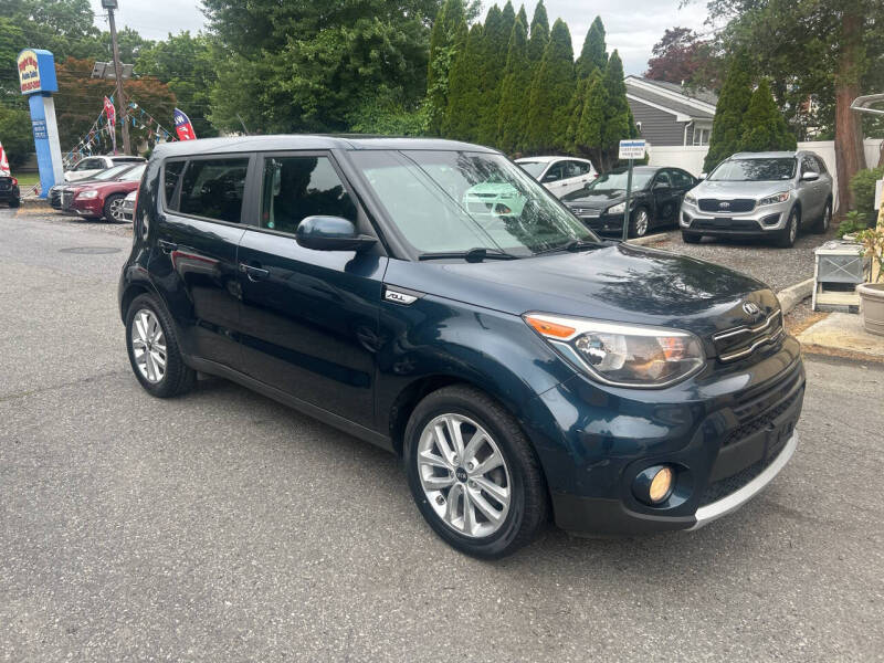 2017 Kia Soul +