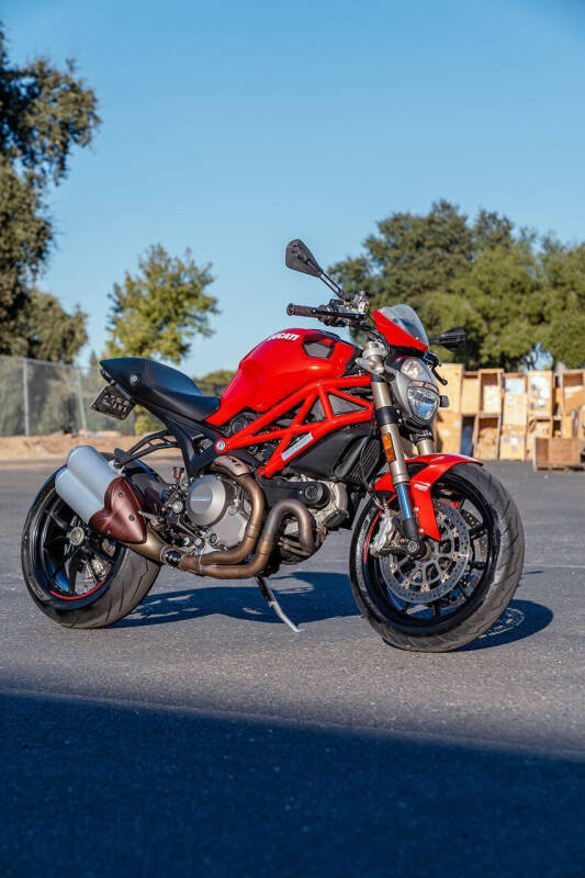 2013 Ducati Monster 1100 EVO