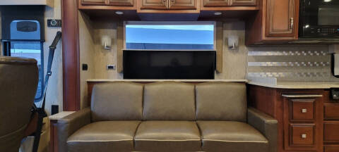 2016 Freightliner XCR Chassis