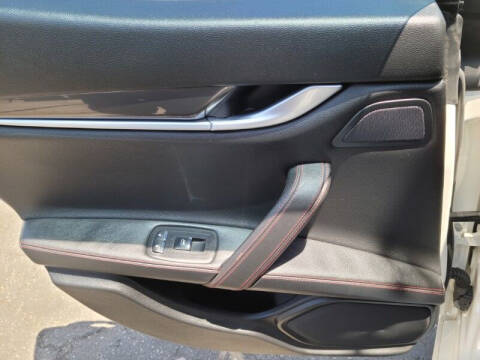 2016 Maserati Ghibli