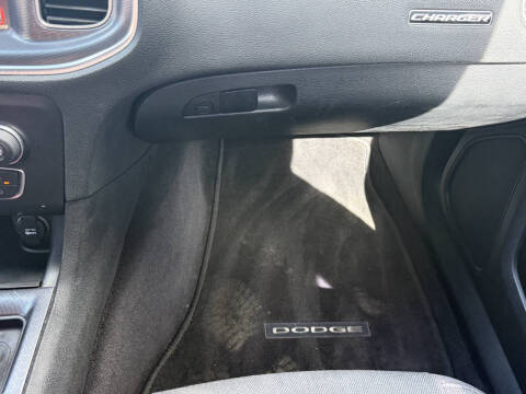 2016 Dodge Charger SXT
