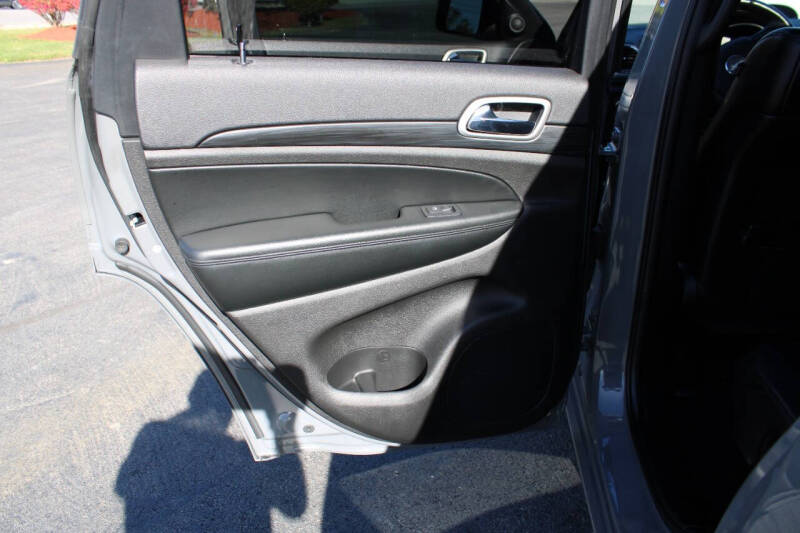 2020 Jeep Grand Cherokee Altitude