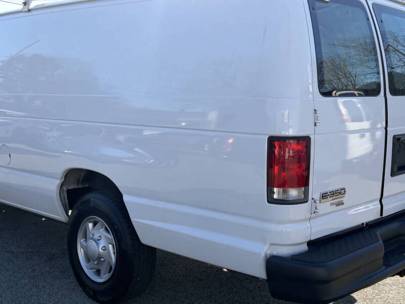 2014 Ford E-Series E-350 SD