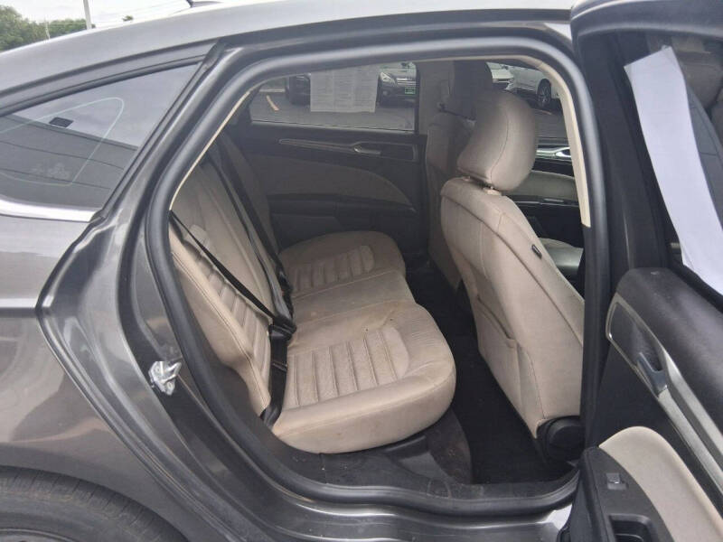 2019 Ford Fusion S