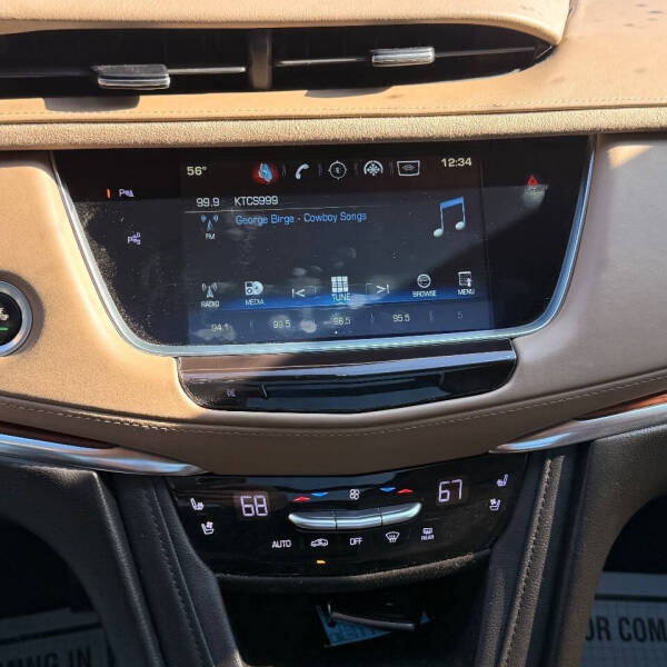 2019 Cadillac XT5 Platinum