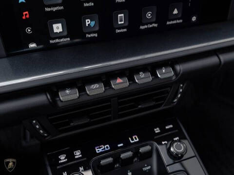 2025 Porsche 911 Carrera