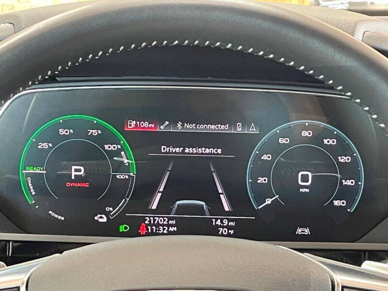 2019 Audi e-tron quattro Prestige