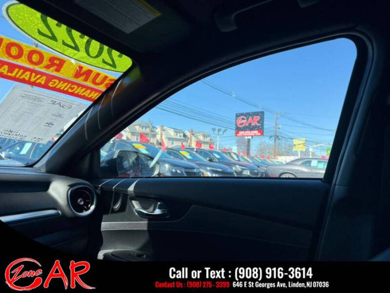 2022 Kia Forte GT Line