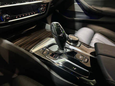 2021 BMW 5 Series M550i xDrive