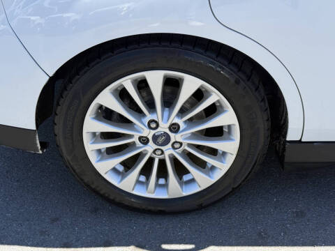 2017 Ford C-MAX Energi SE