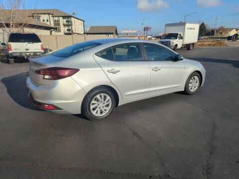 2019 Hyundai Elantra SE