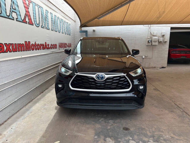 Image 2 of 2021 Toyota Highlander Hybrid